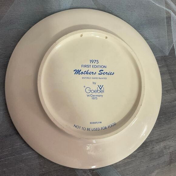 1975 Goebel W. Germany First Ed. Rabbits Signed - Picture 9 of 12